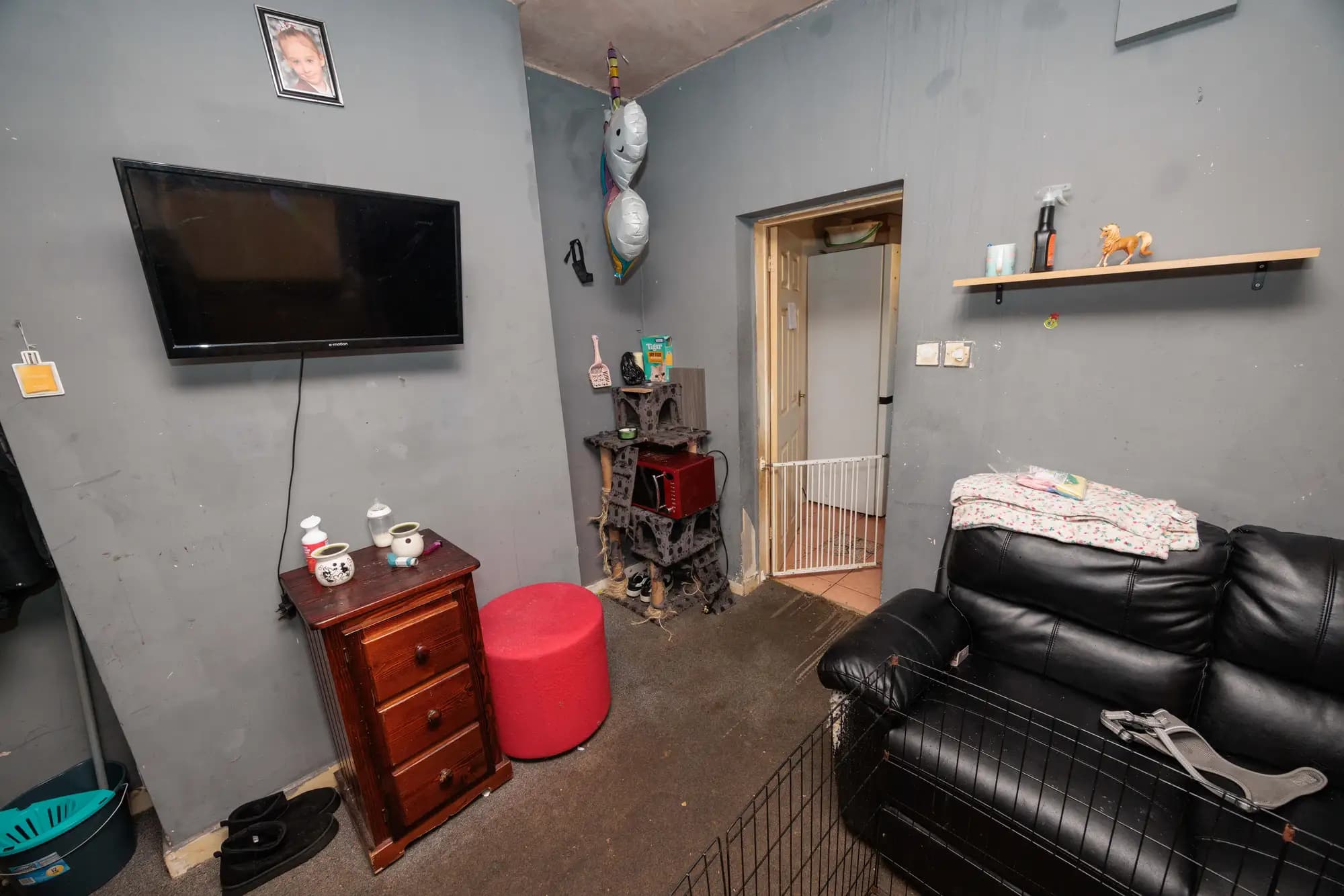 property photo 8 of 36