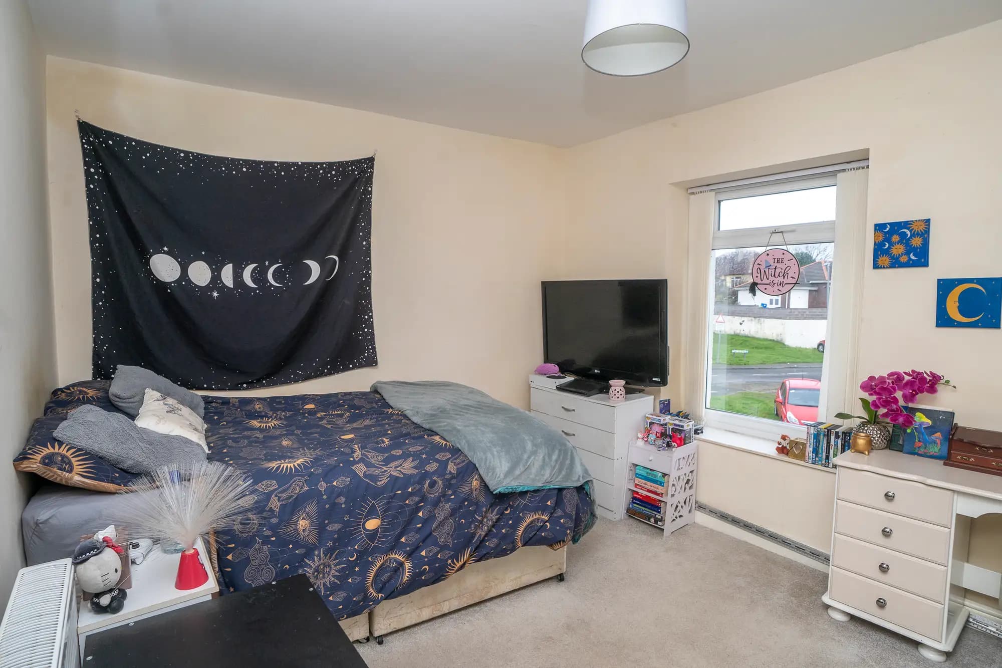 property photo 10 of 13