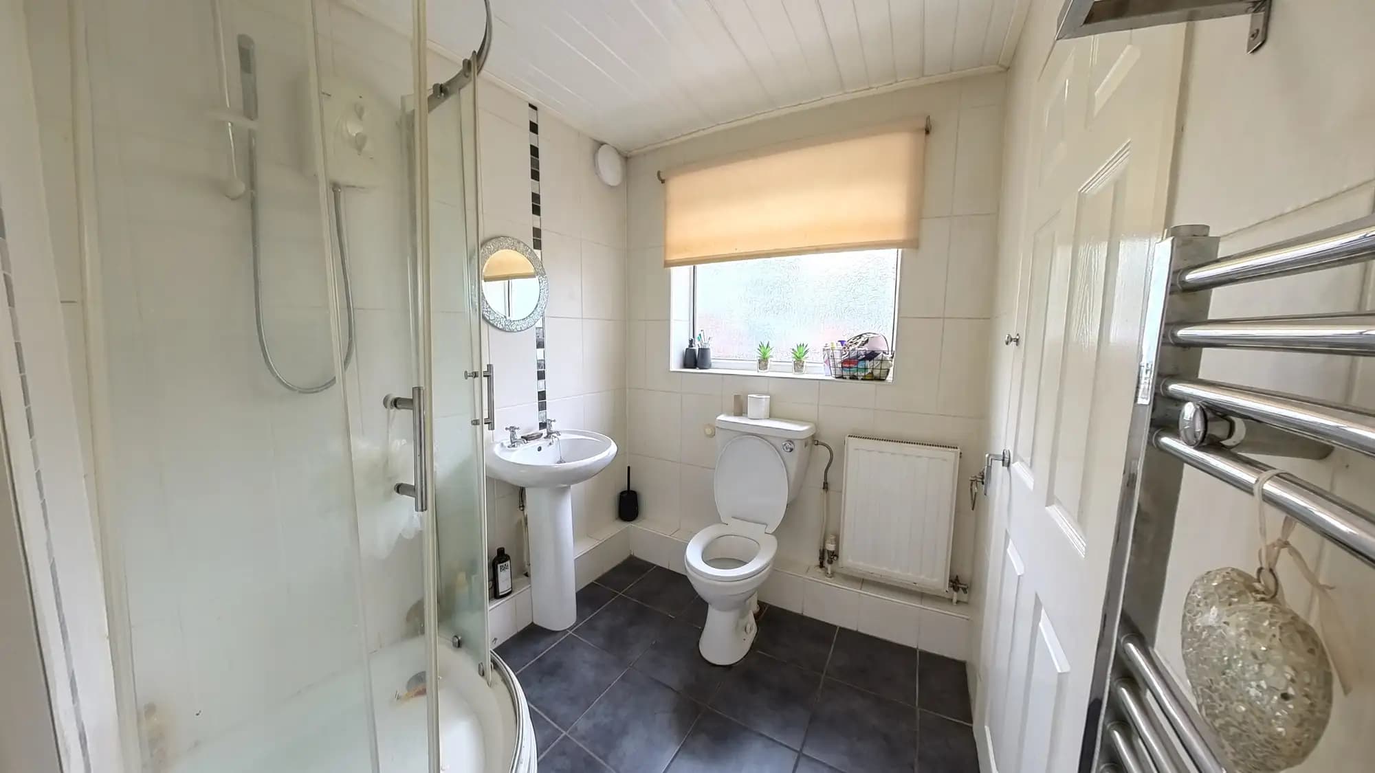 property photo 10 of 20