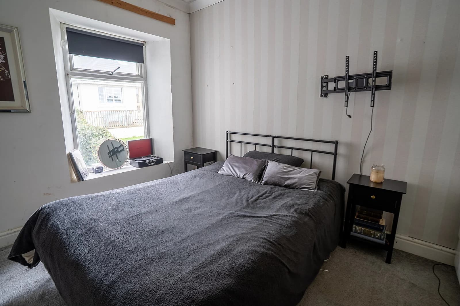 property photo 13 of 26