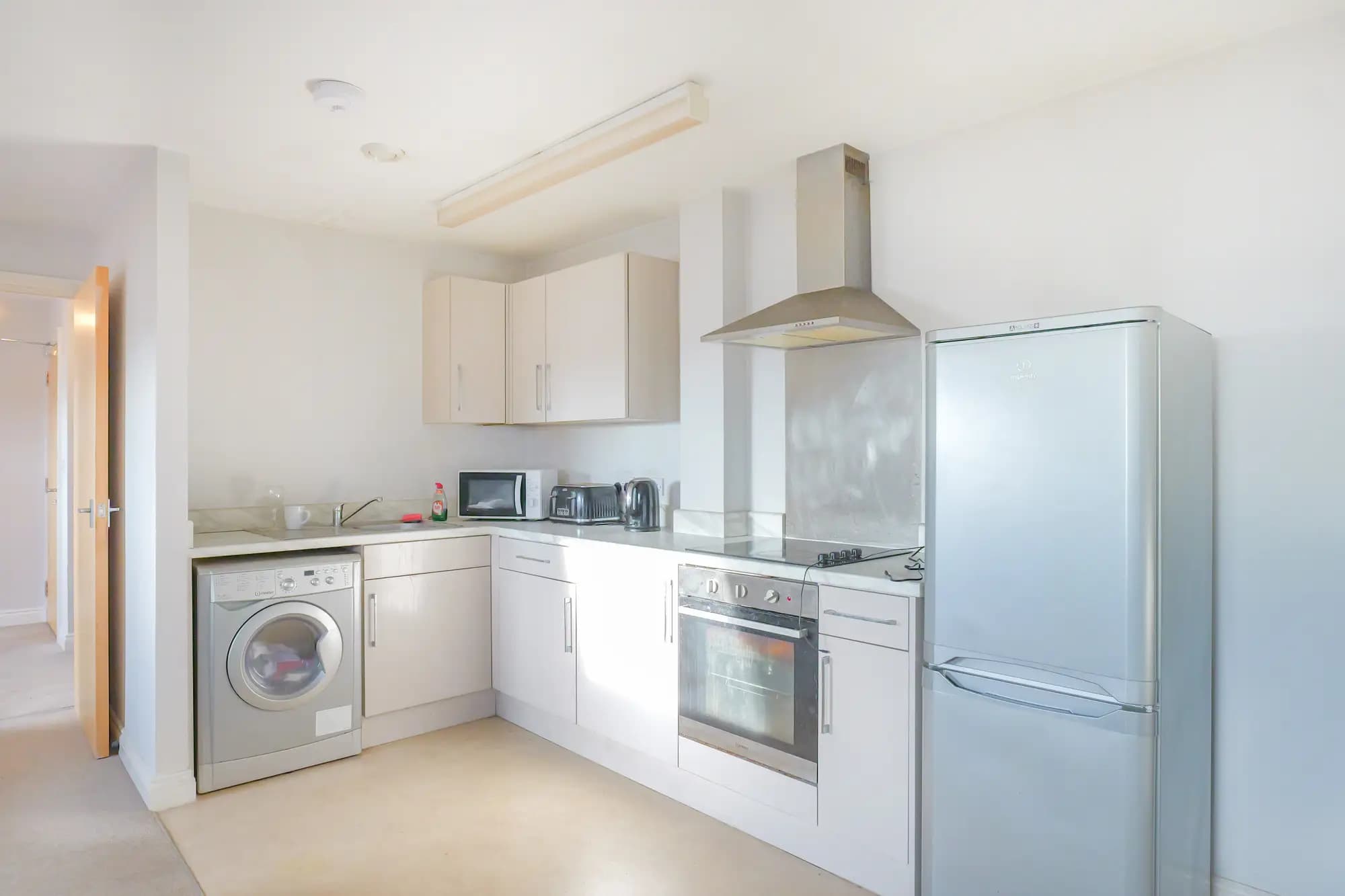 property photo 5 of 28