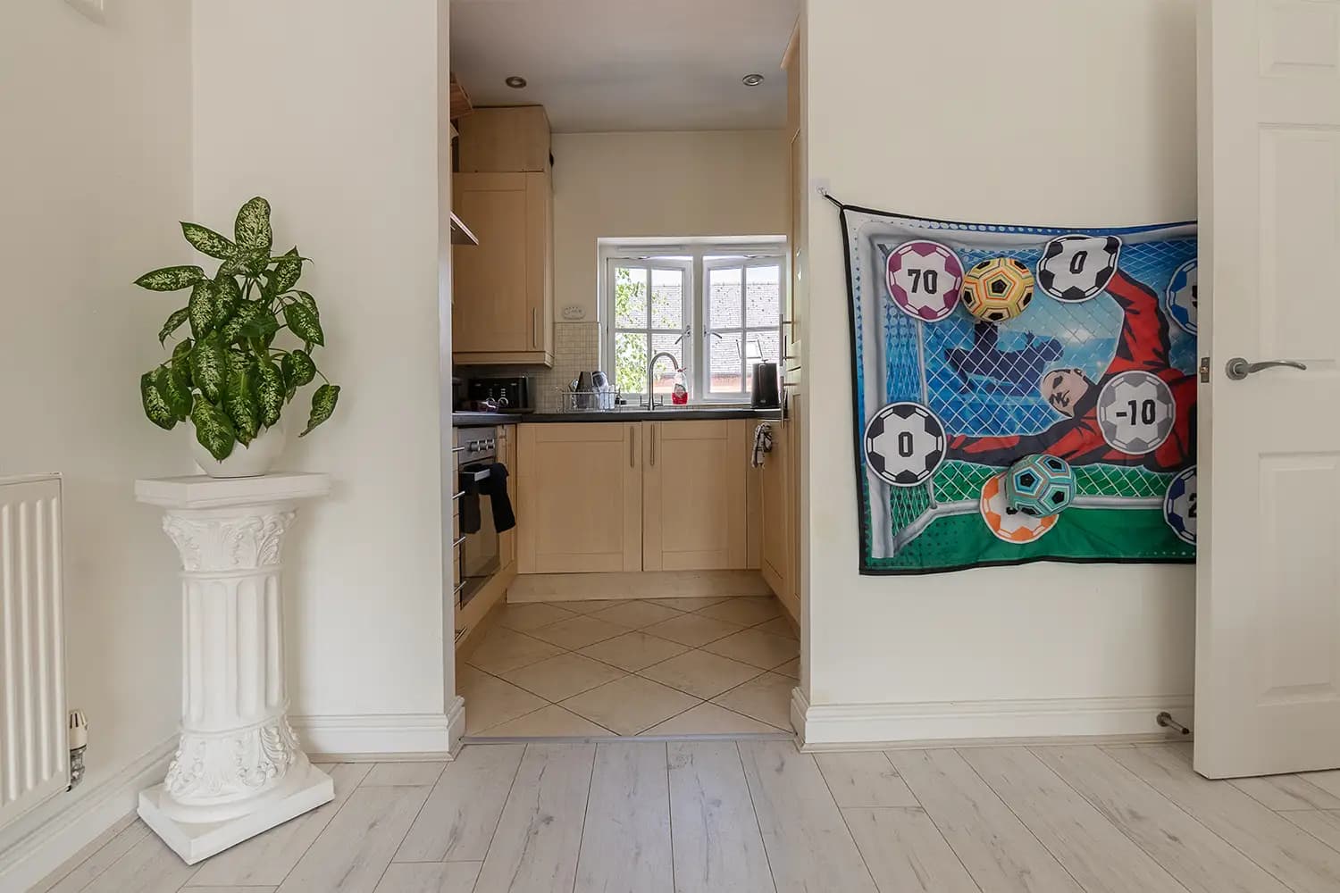 property photo 7 of 14