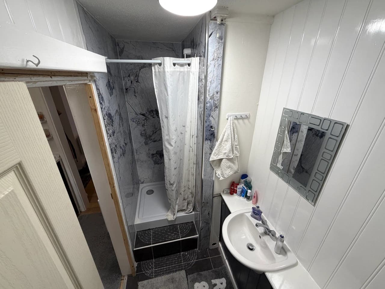 property photo 11 of 18