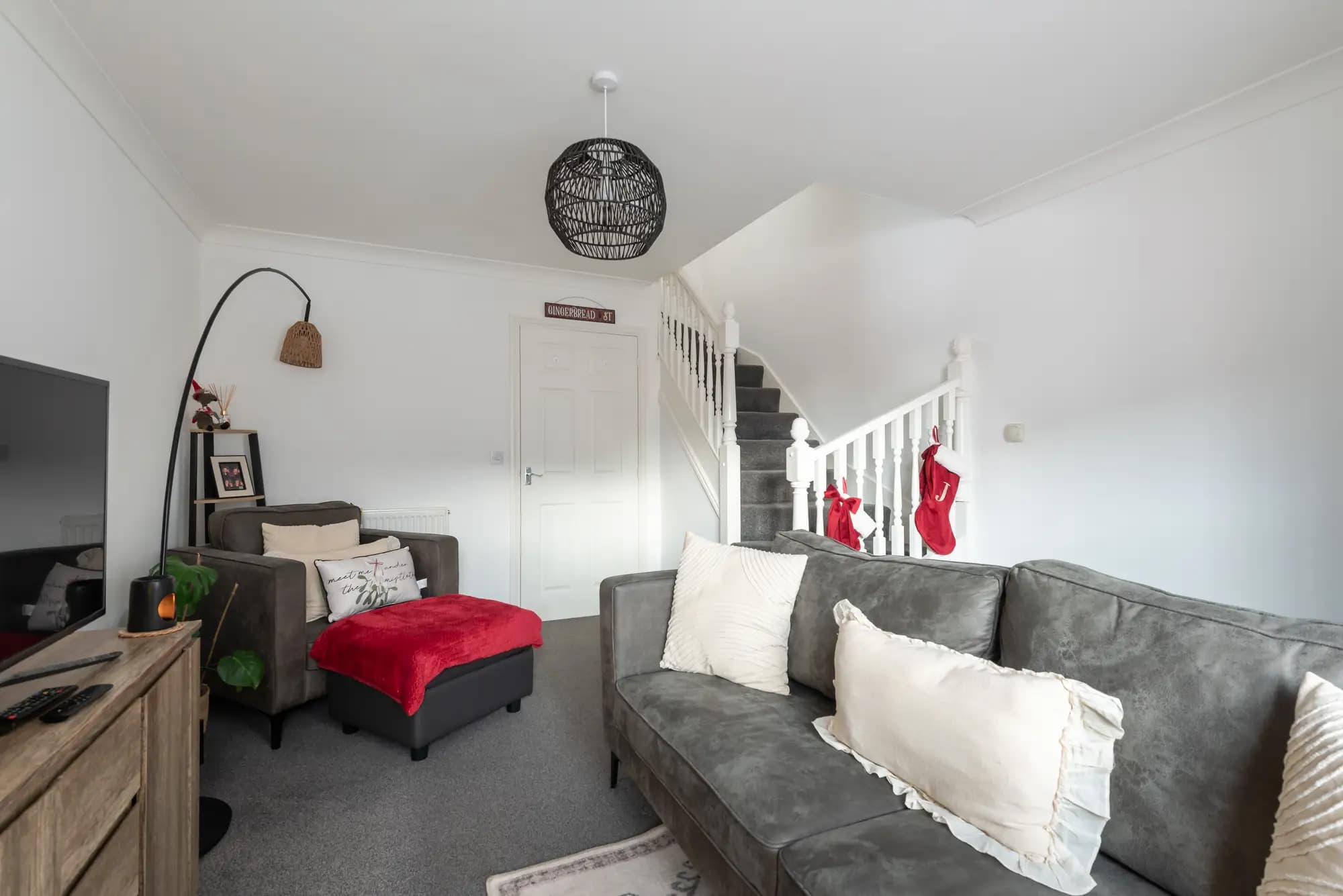 property photo 4 of 23