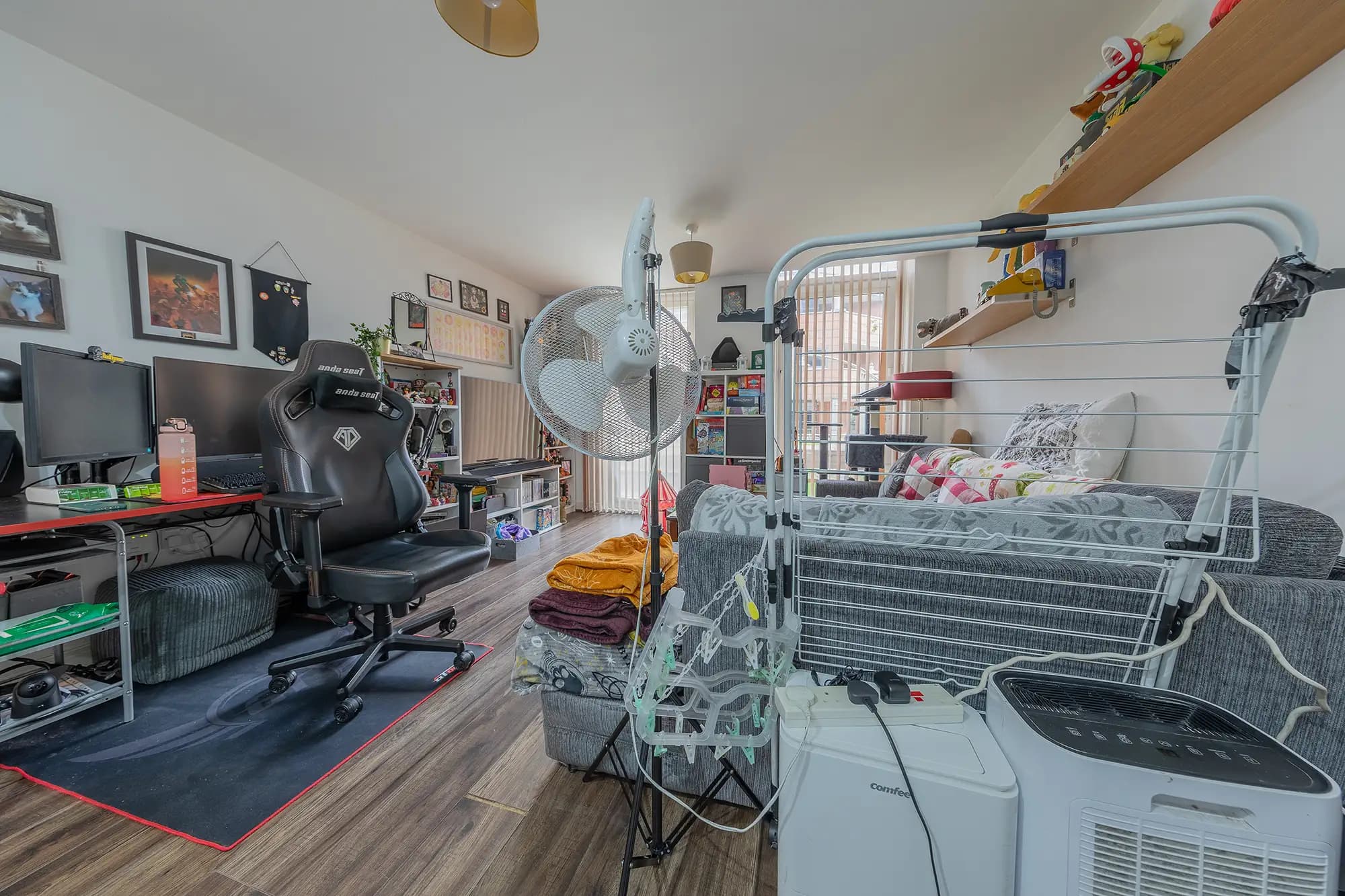 property photo 3 of 16