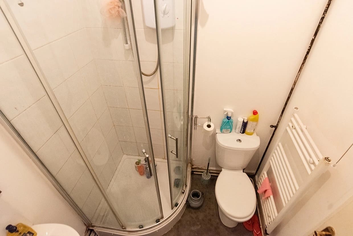 property photo 9 of 16