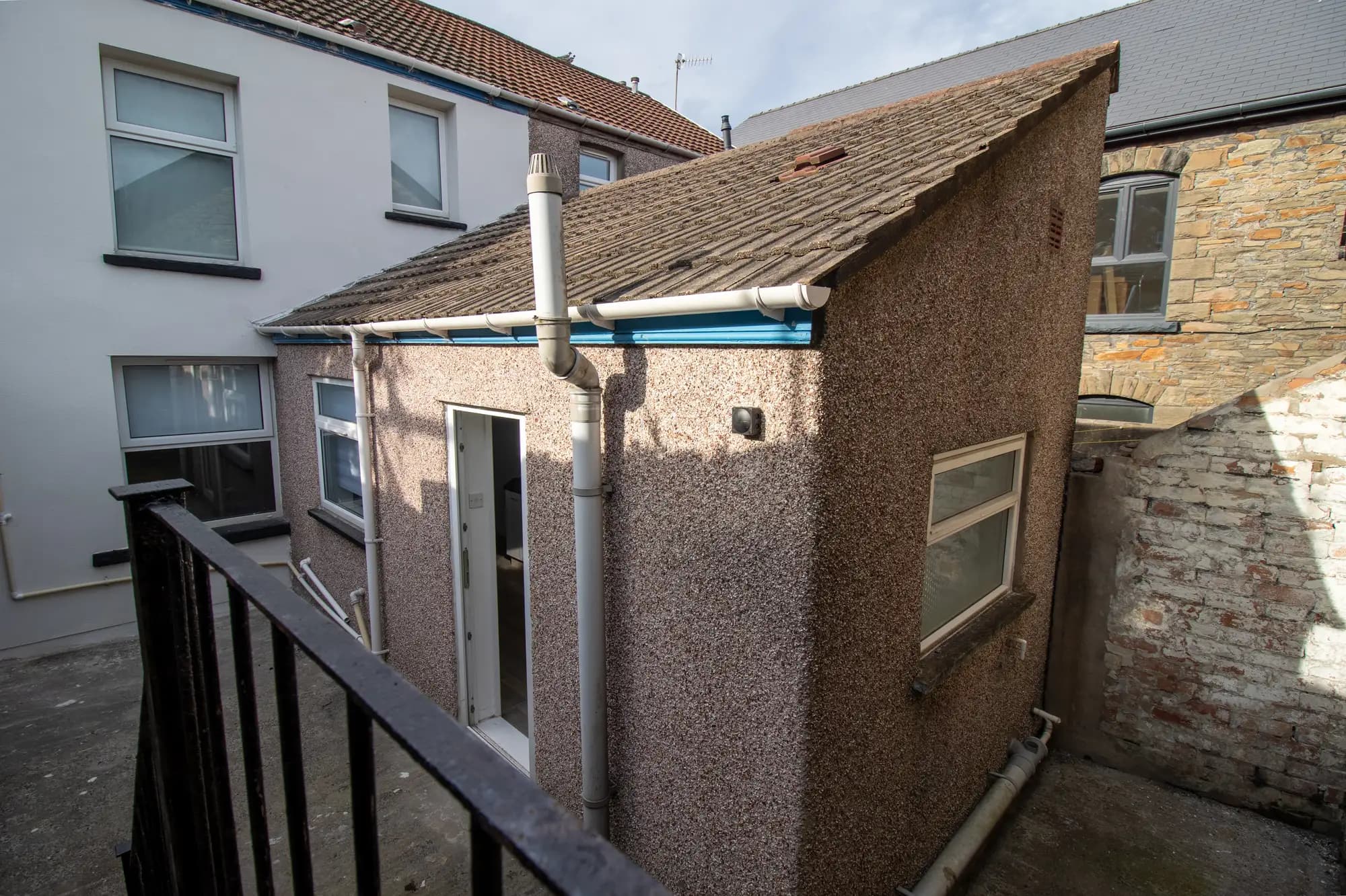 property photo 14 of 16