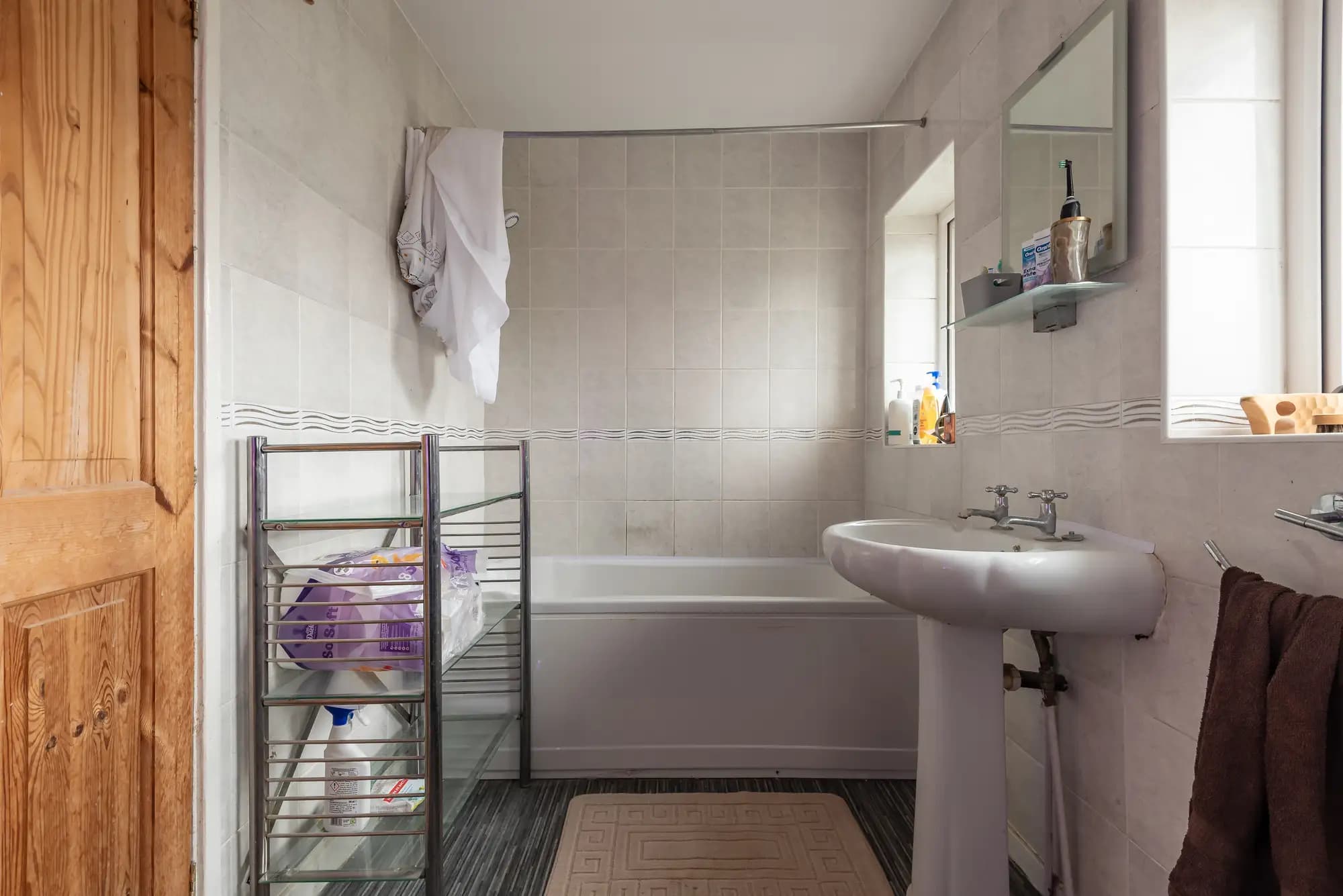 property photo 10 of 26