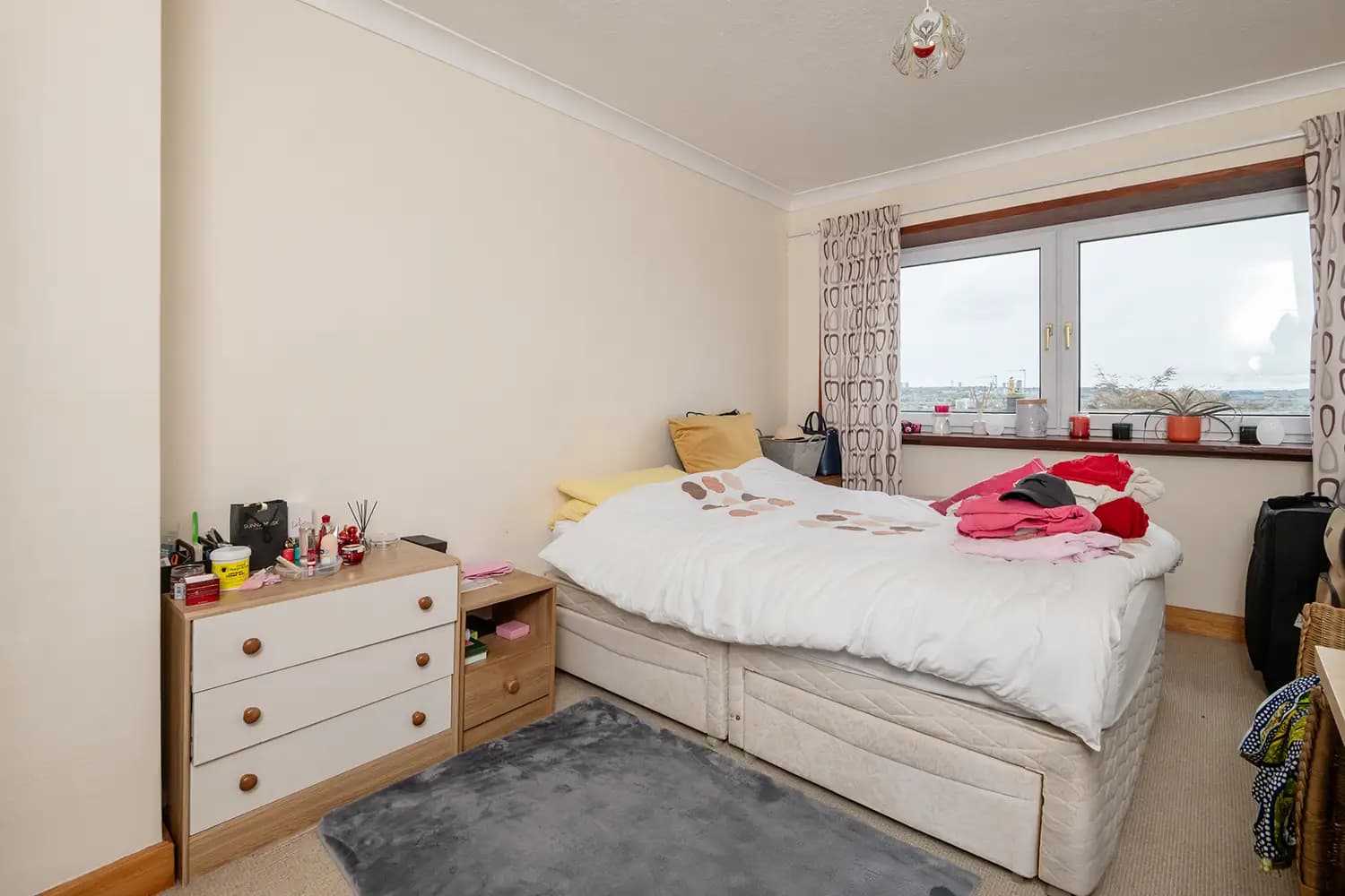 property photo 10 of 36