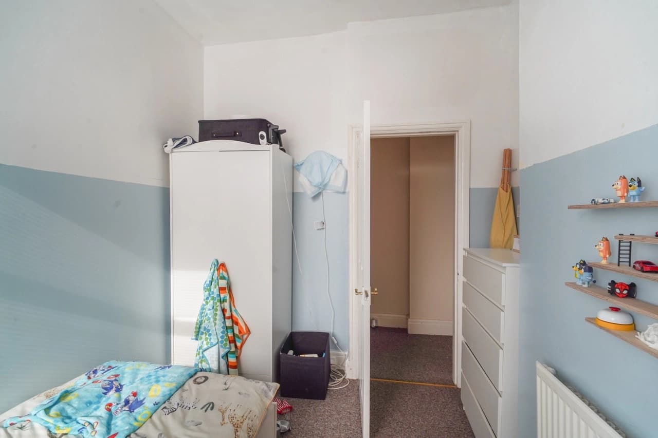 property photo 17 of 24