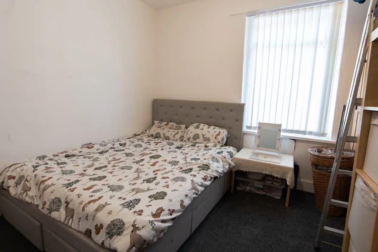 property photo 11 of 27