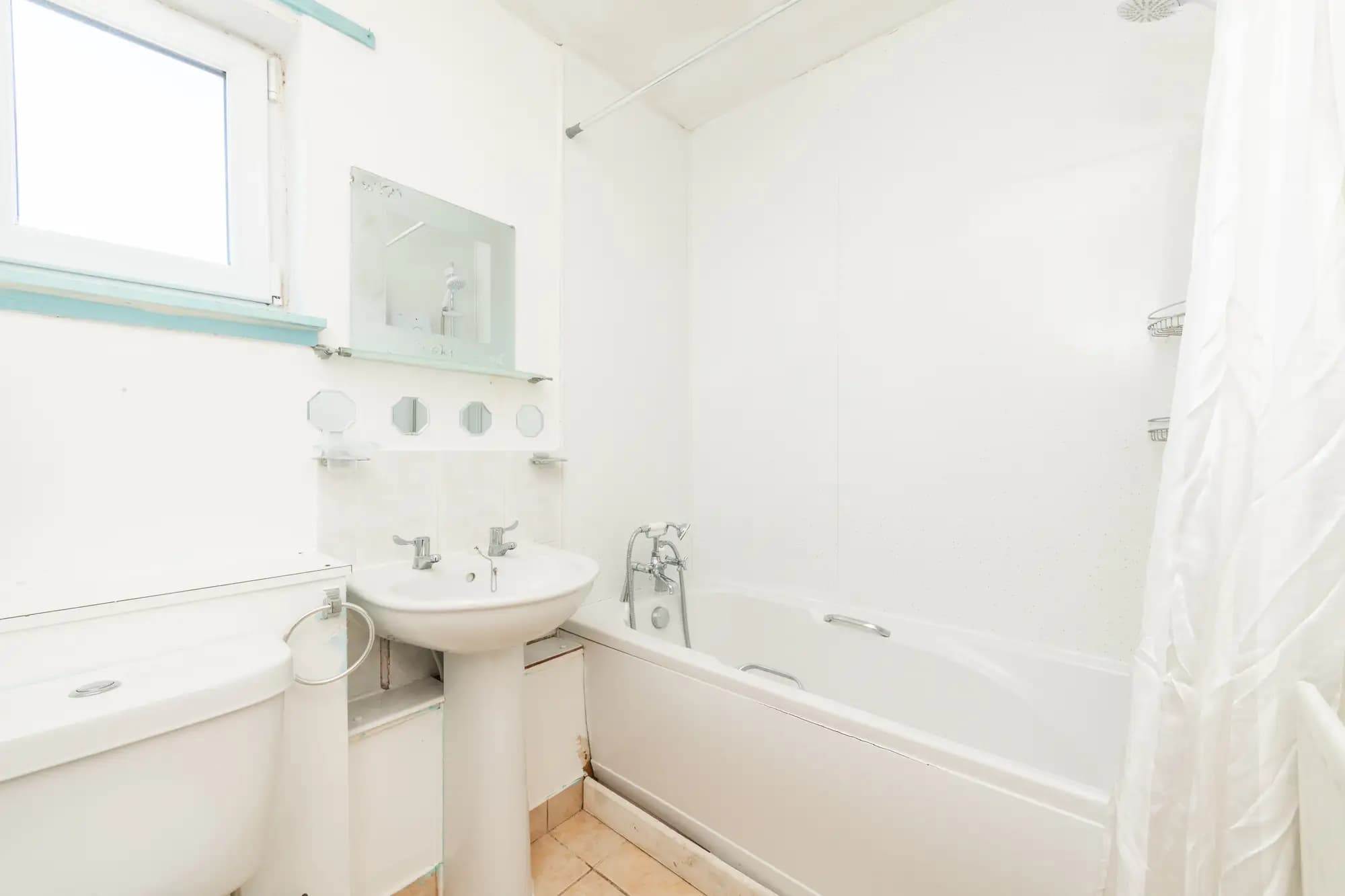 property photo 12 of 30