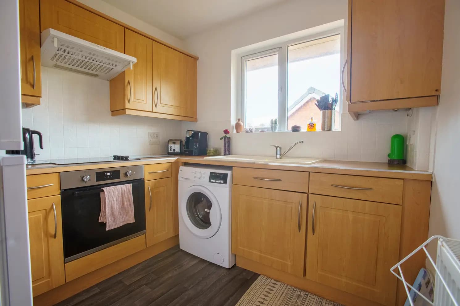 property photo 5 of 16