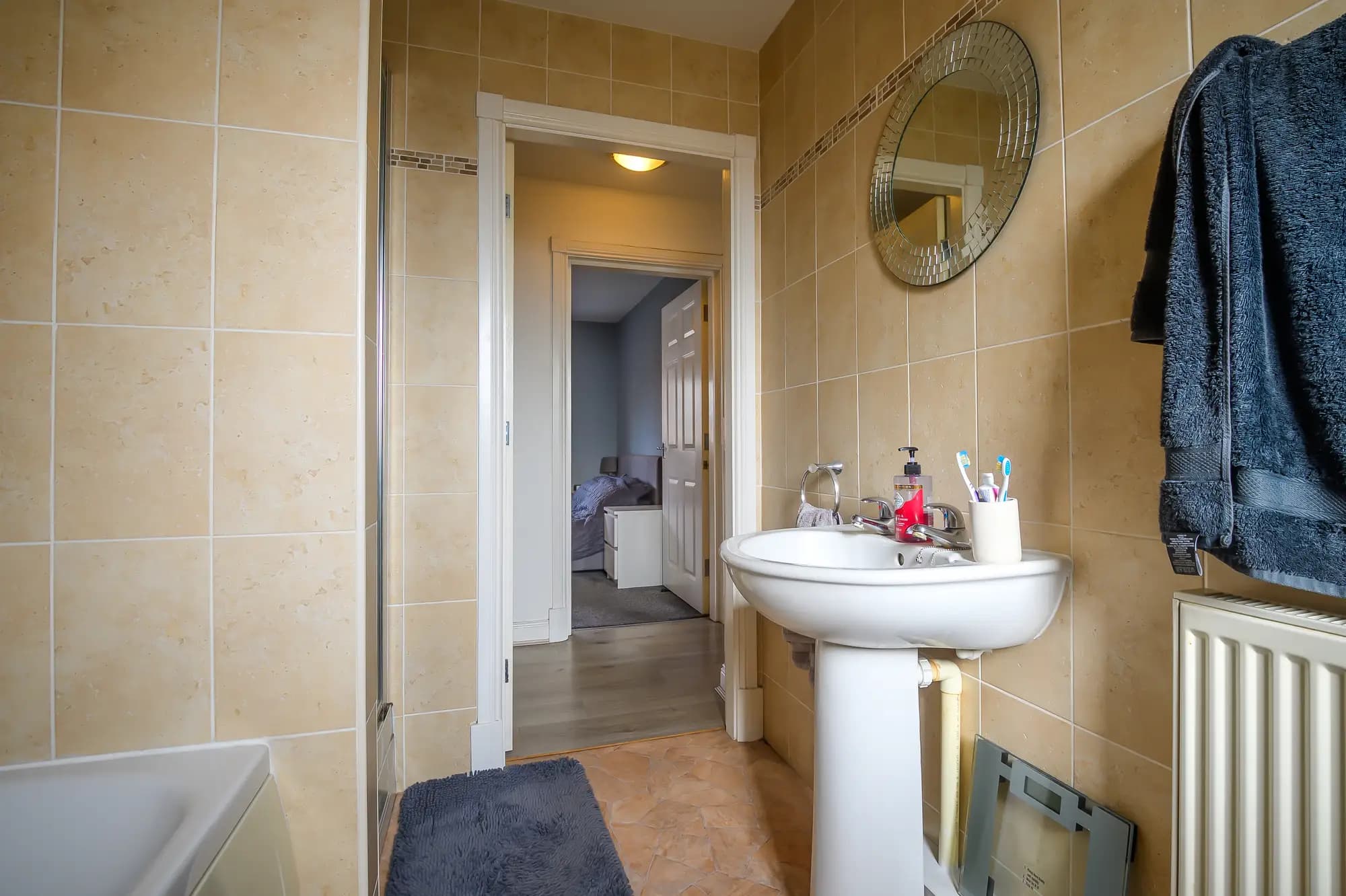 property photo 9 of 20