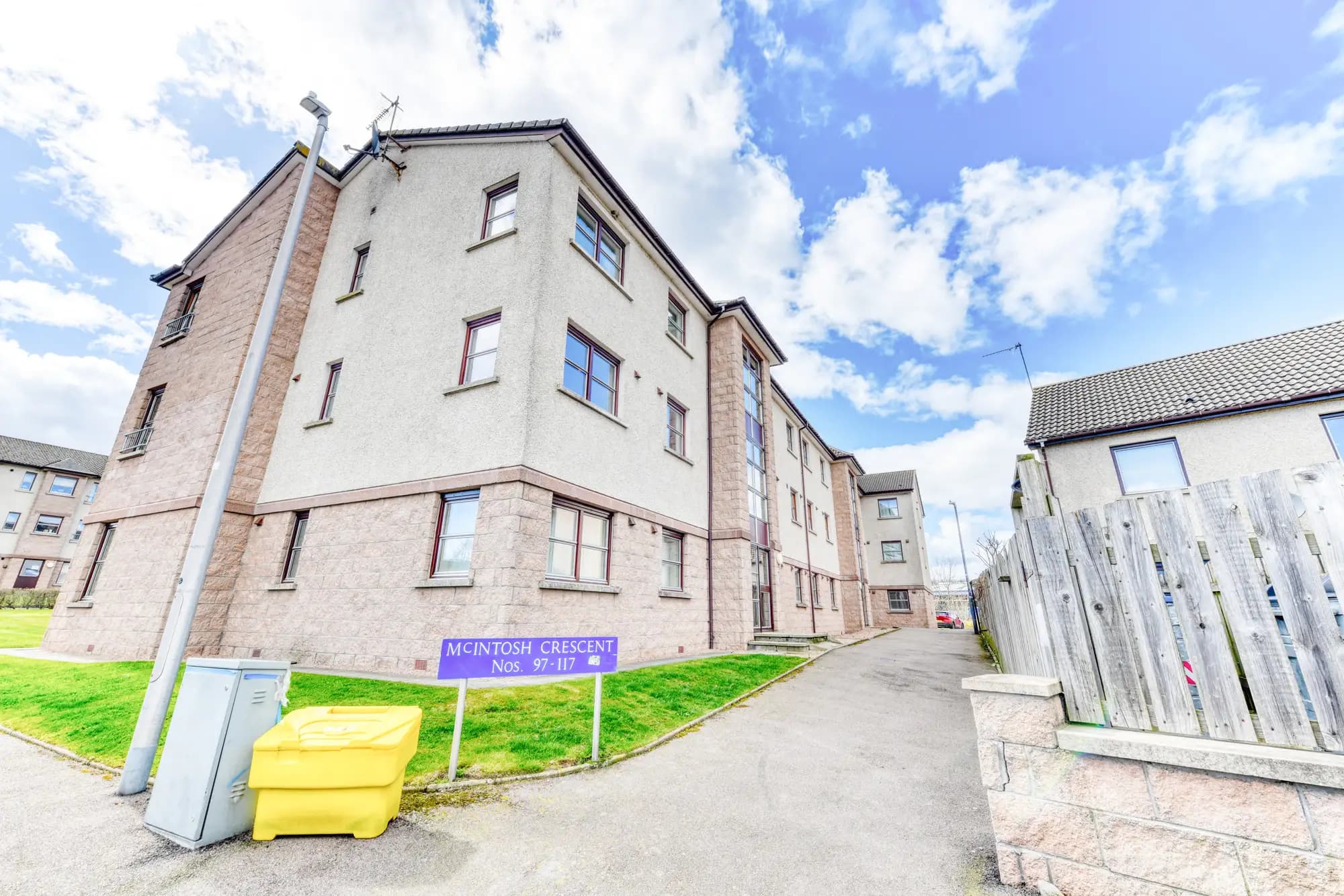 property photo 1 of 28