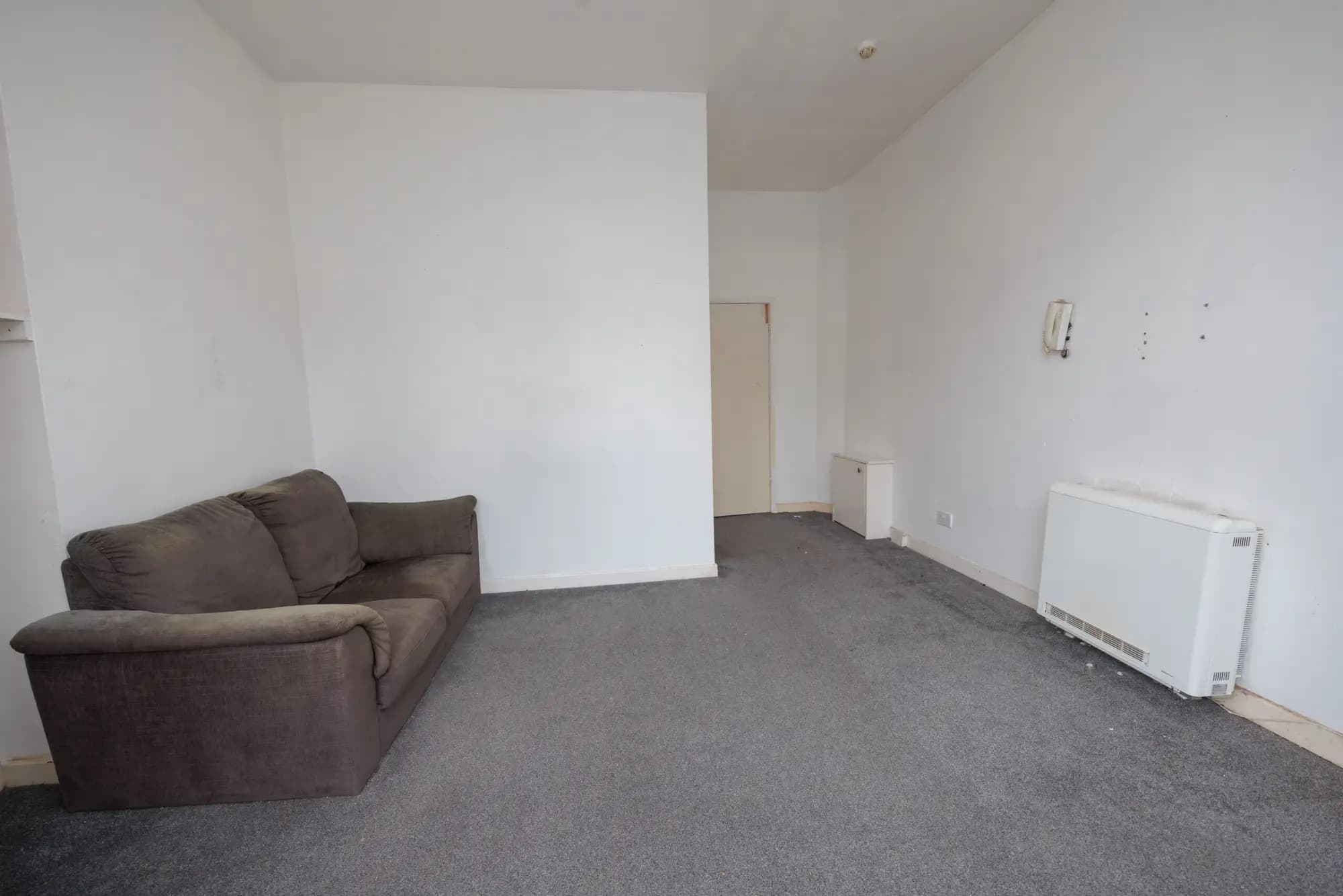 property photo 4 of 50