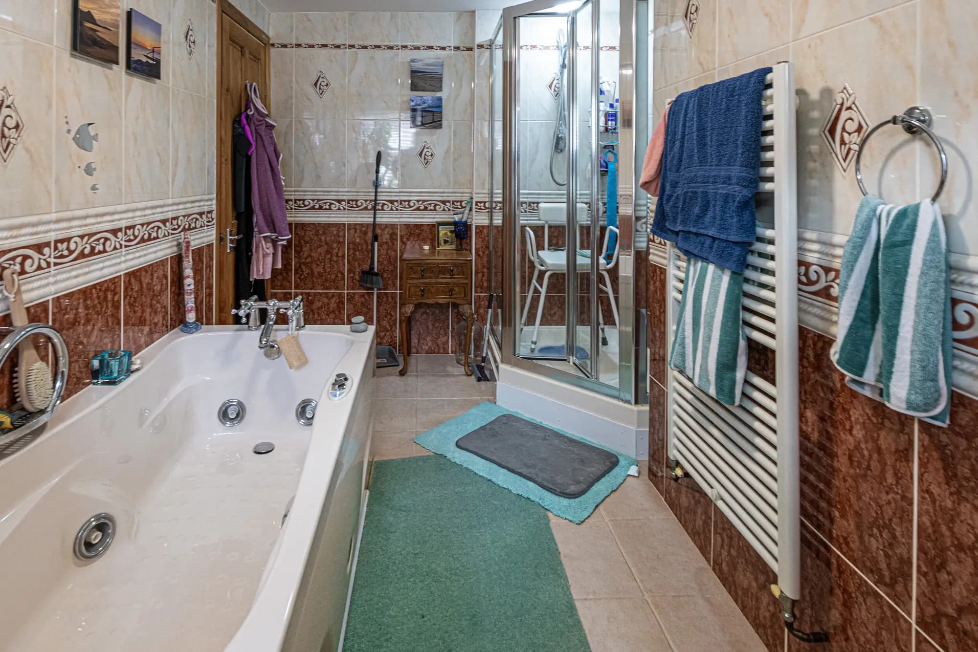 property photo 11 of 25