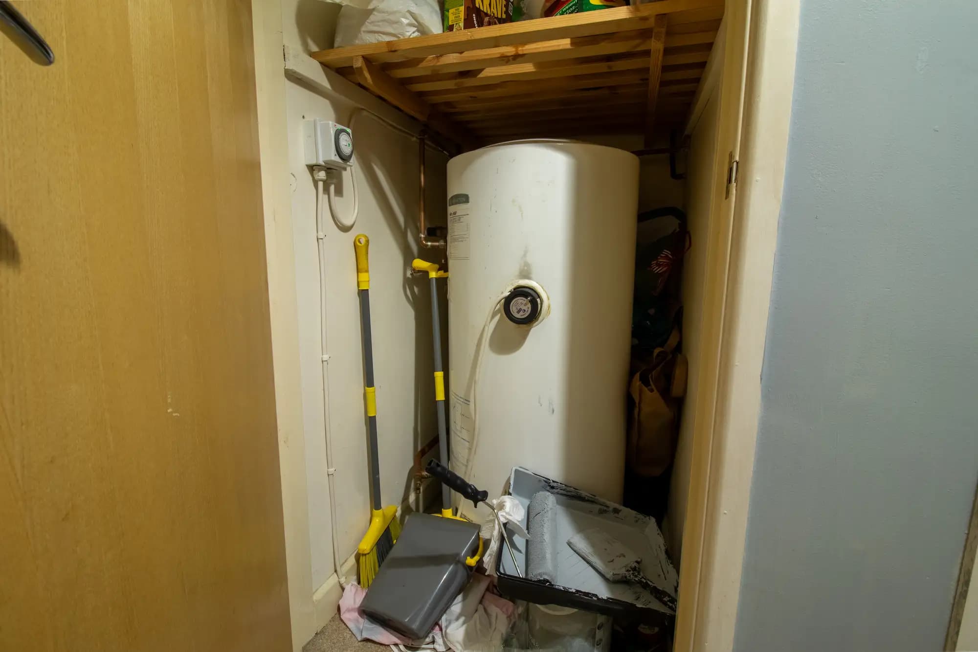 property photo 8 of 13