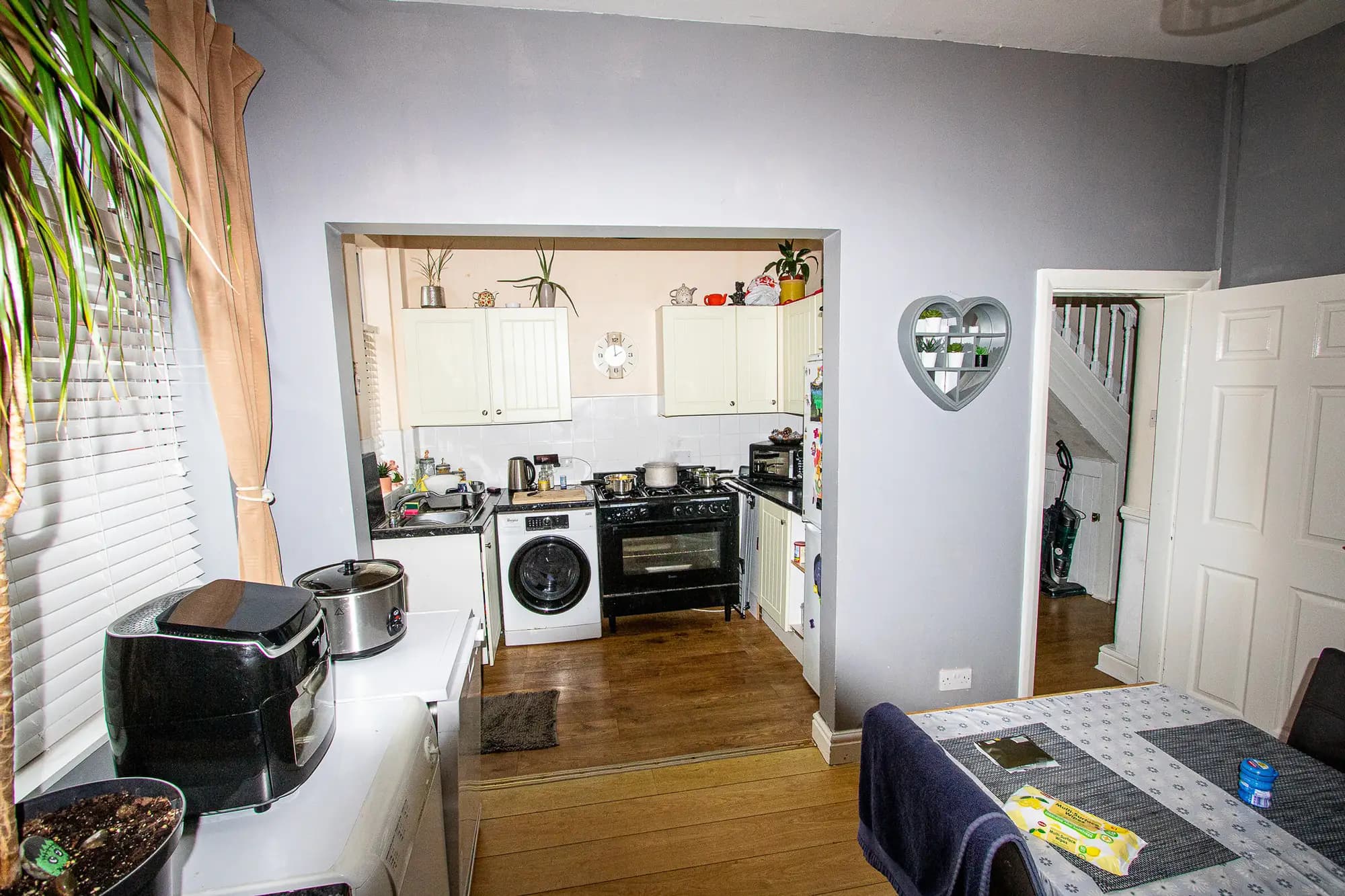 property photo 6 of 24