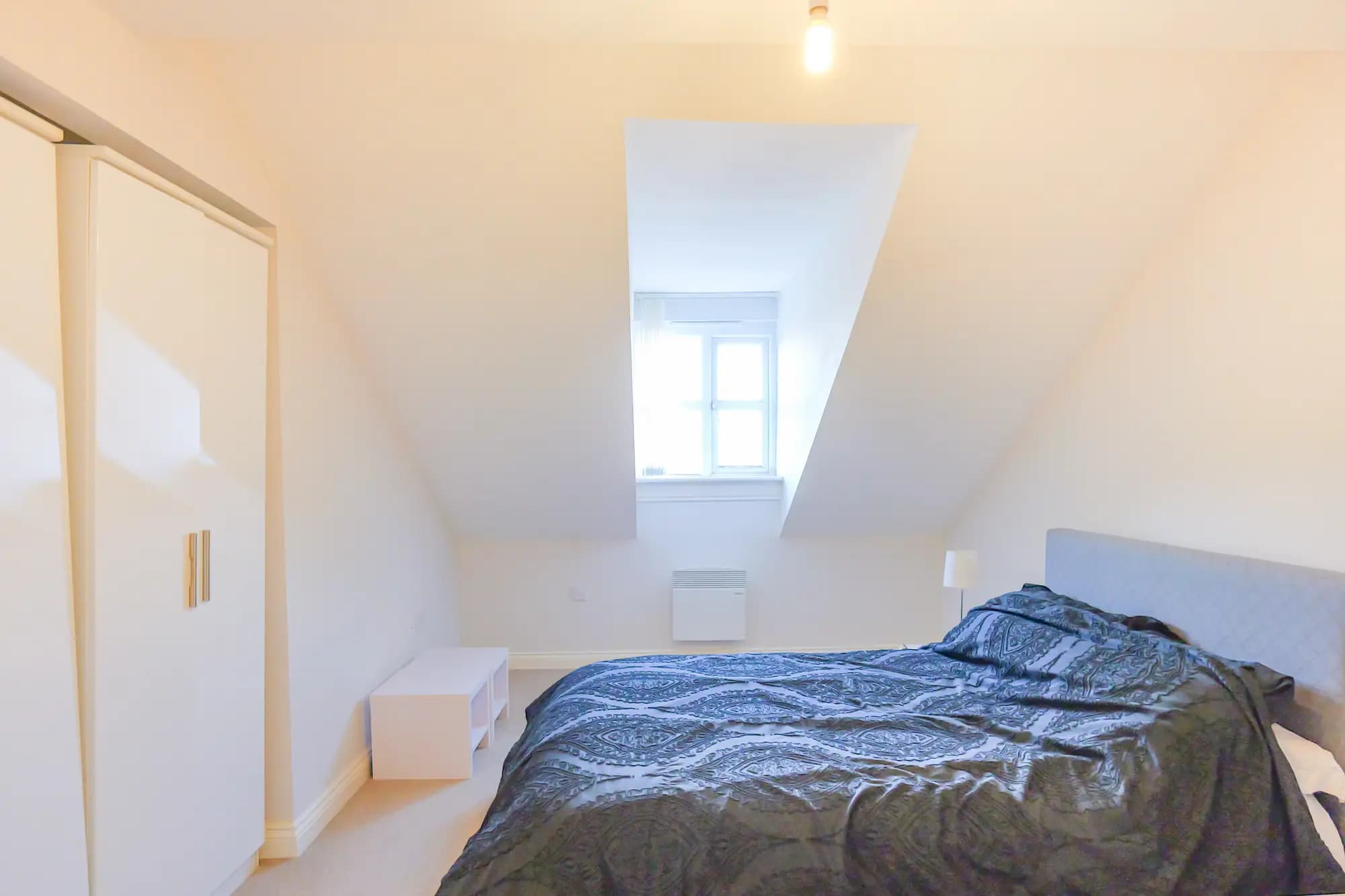 property photo 11 of 28