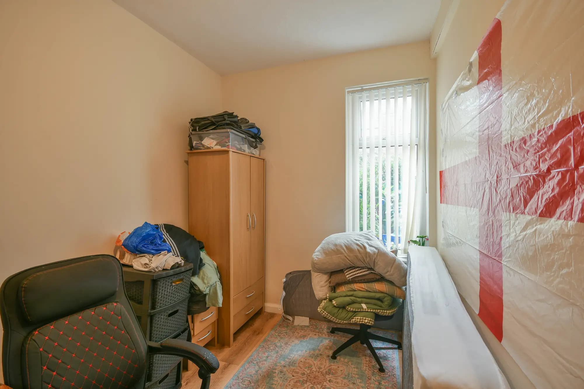 property photo 13 of 17