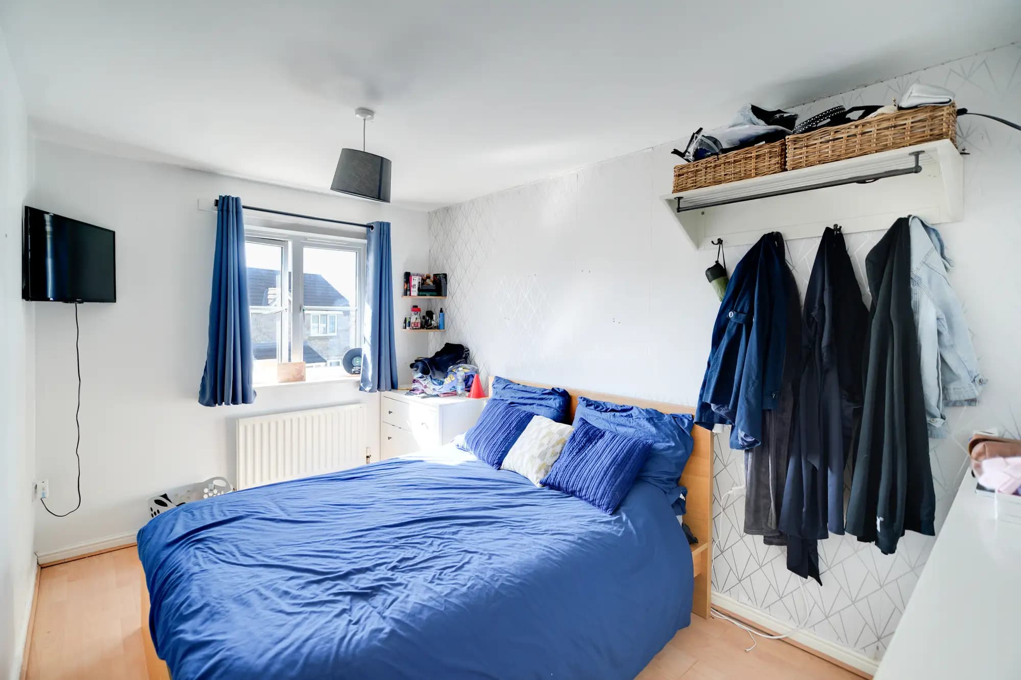 property photo 11 of 21