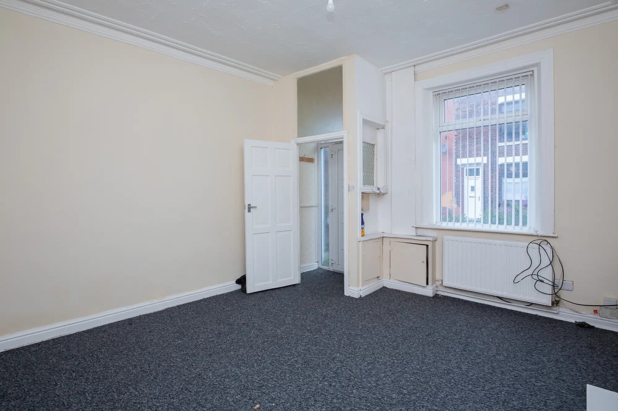 property photo 5 of 24