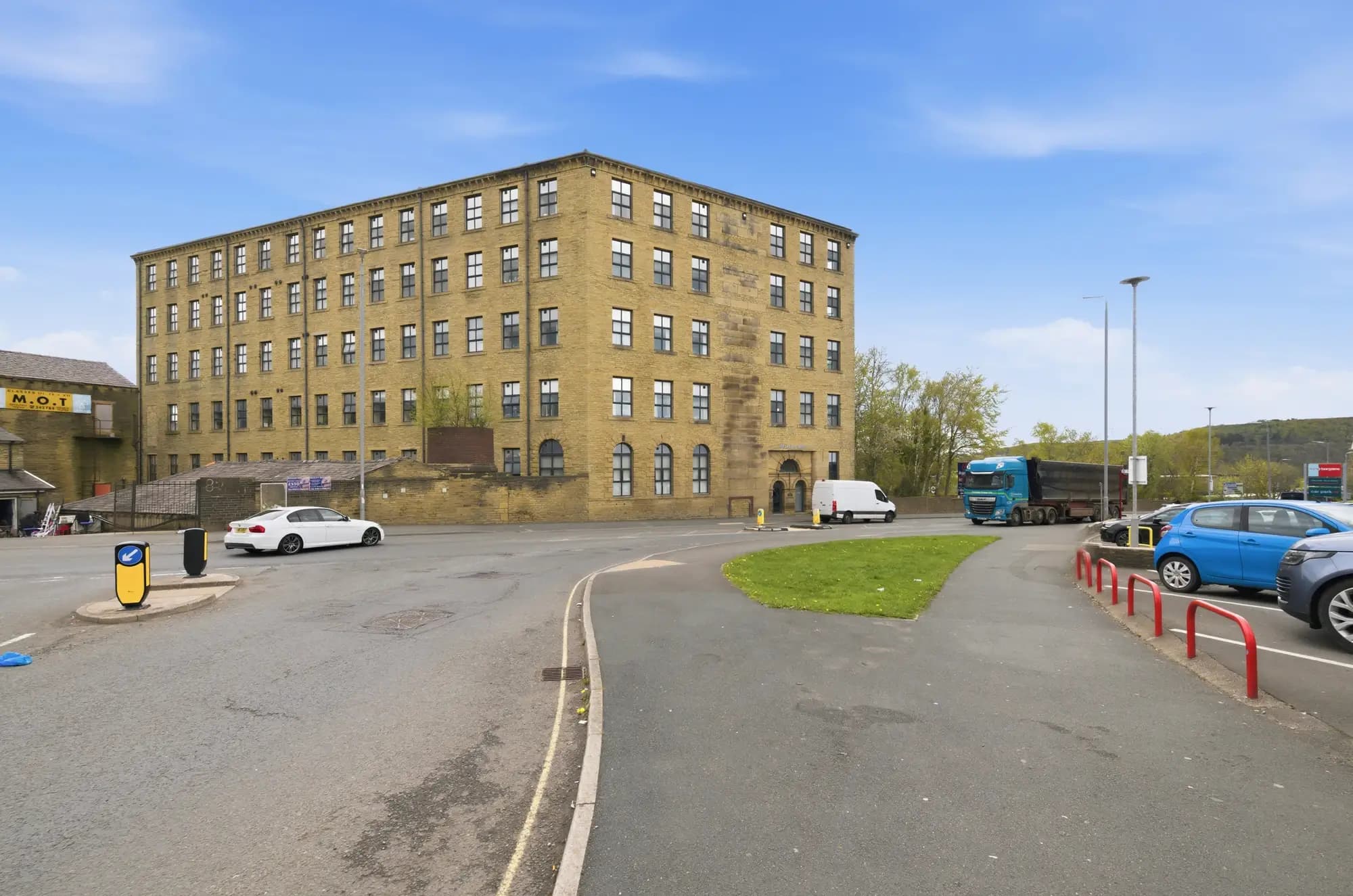 property photo 10 of 10