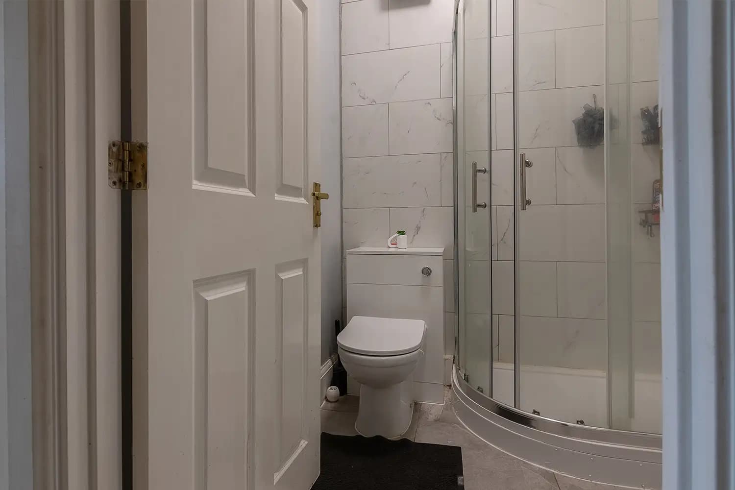 property photo 8 of 26