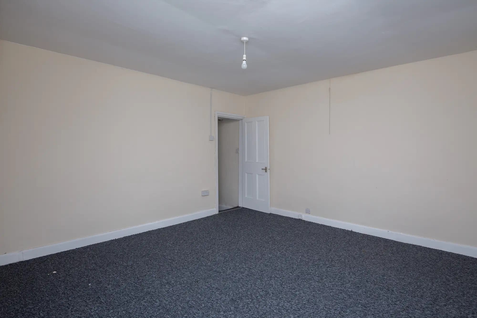 property photo 12 of 24