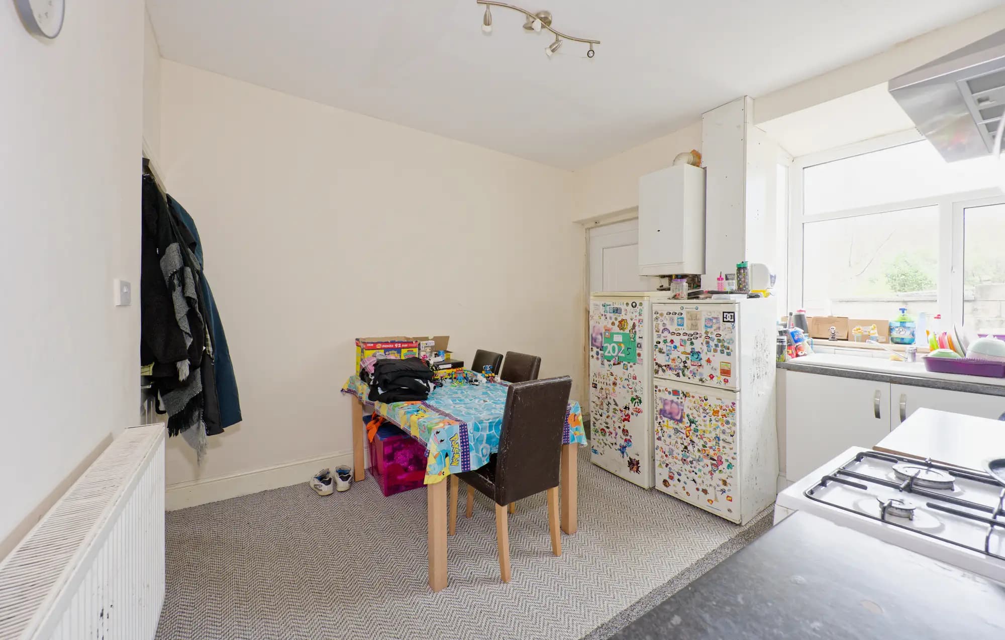 property photo 8 of 20