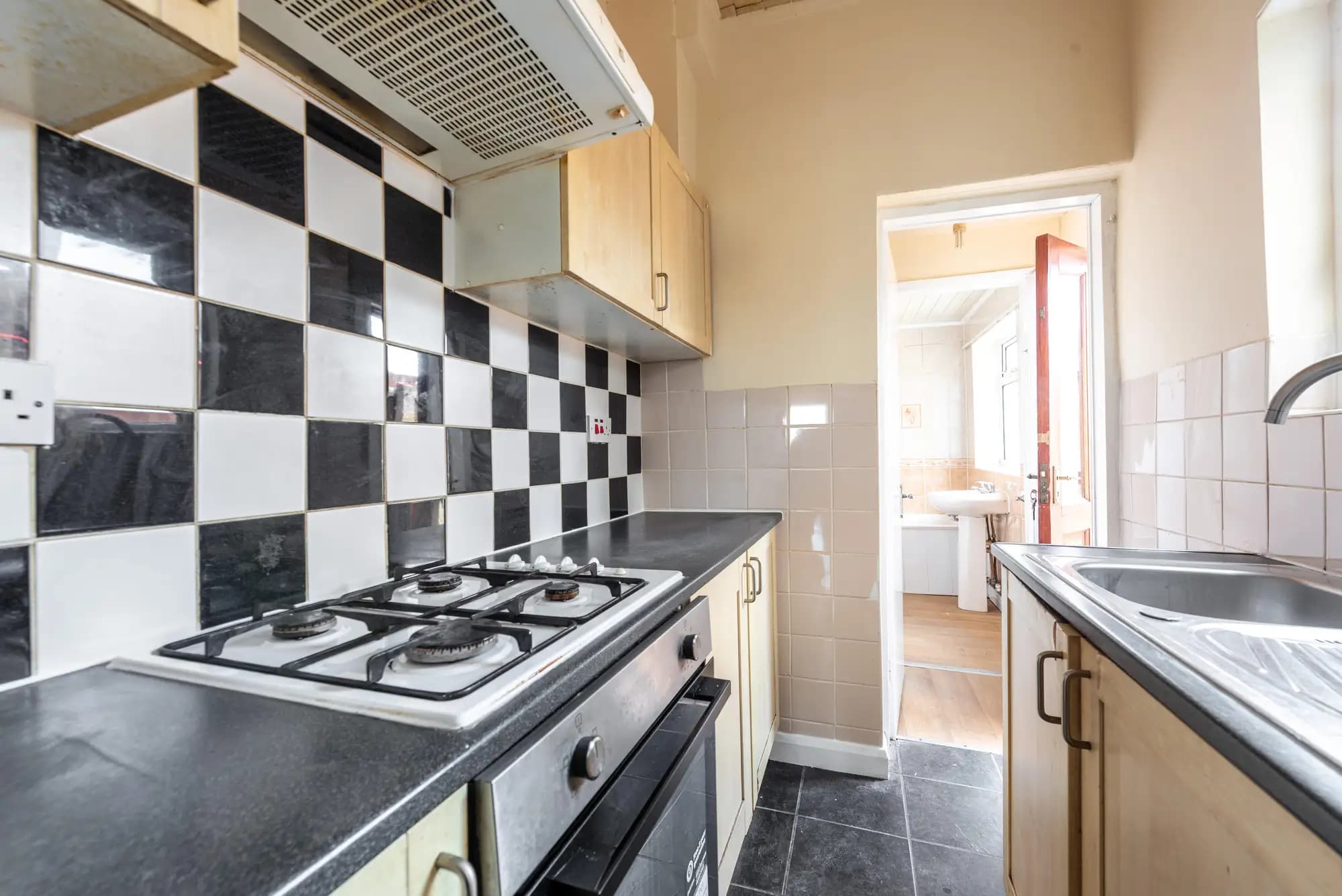 property photo 12 of 44