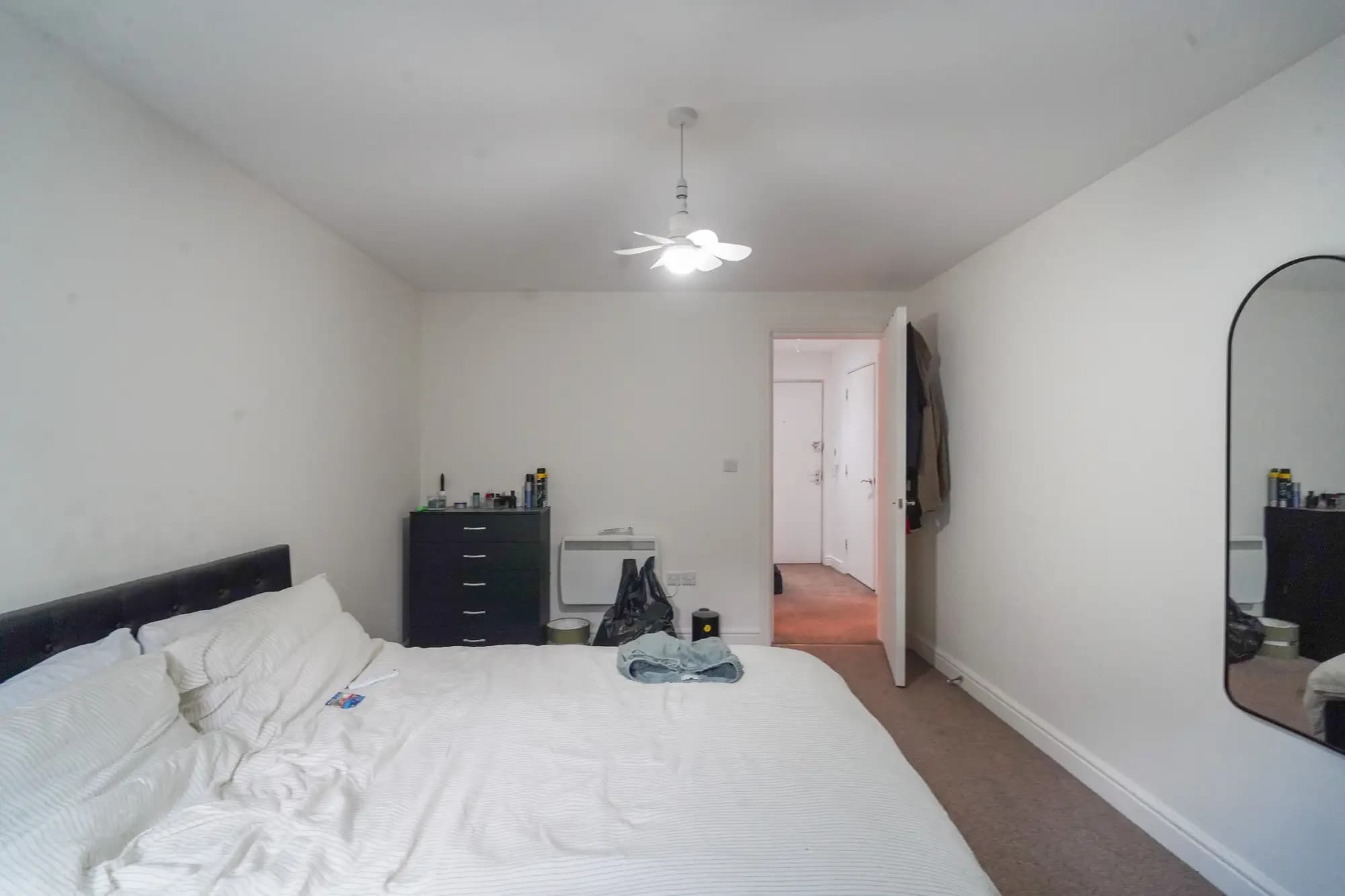 property photo 9 of 22