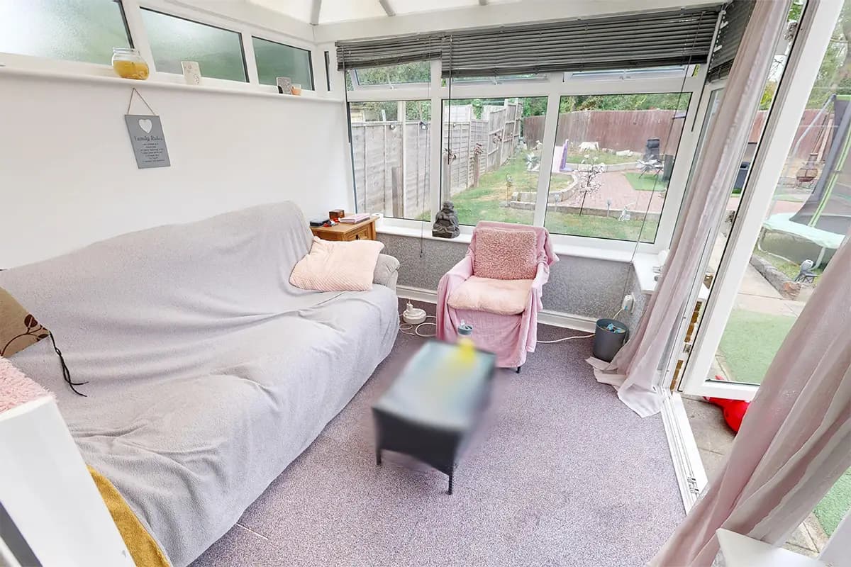 property photo 21 of 35