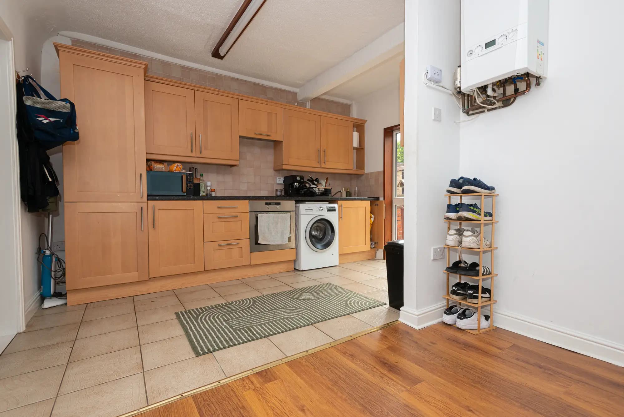 property photo 6 of 16