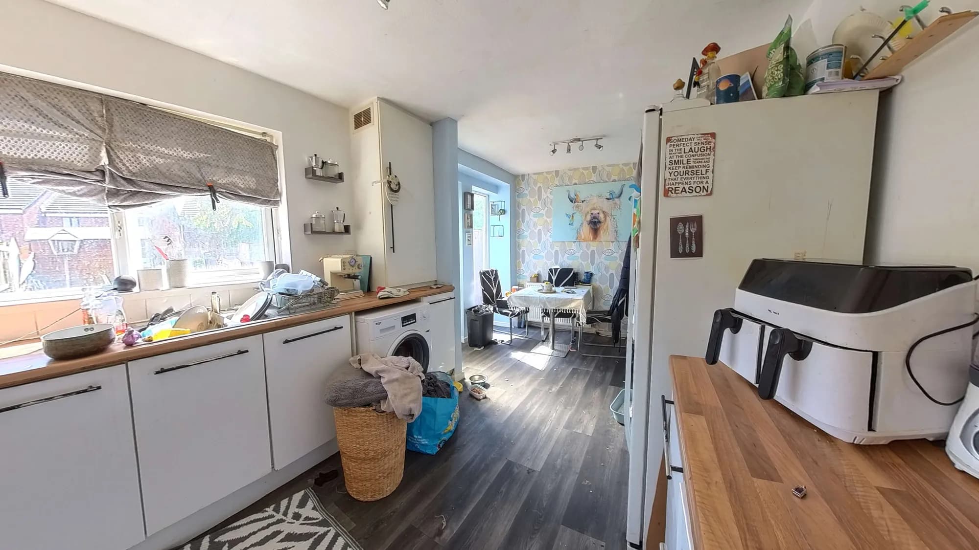 property photo 5 of 19