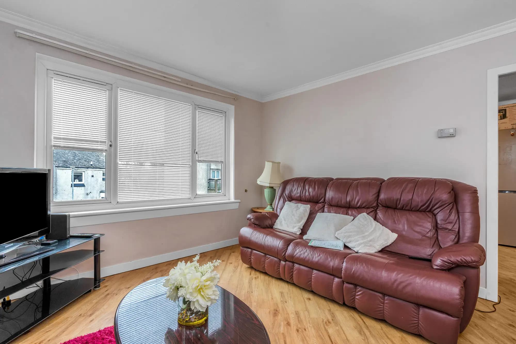 property photo 4 of 17