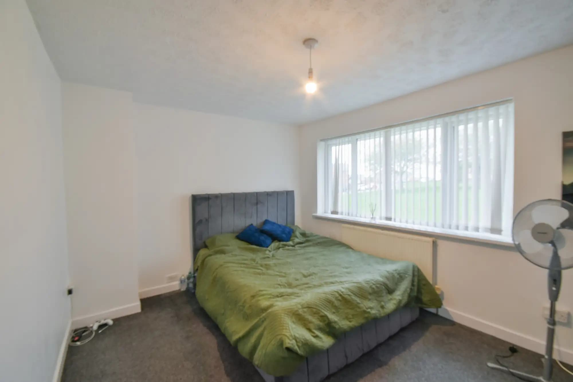 property photo 10 of 16