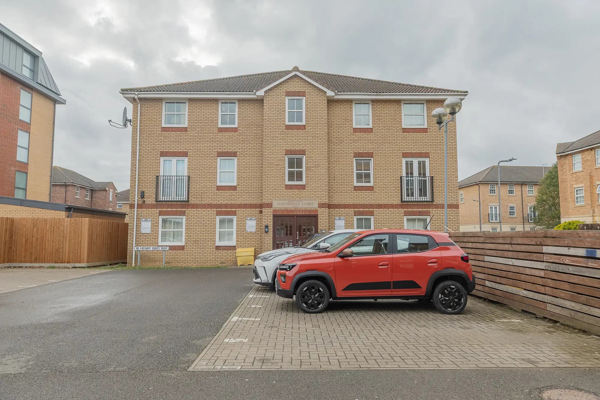 property photo 15 of 16