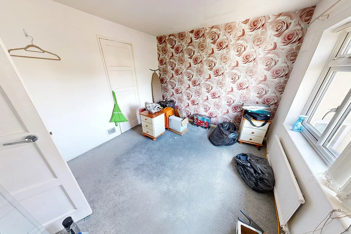 property photo 12 of 38