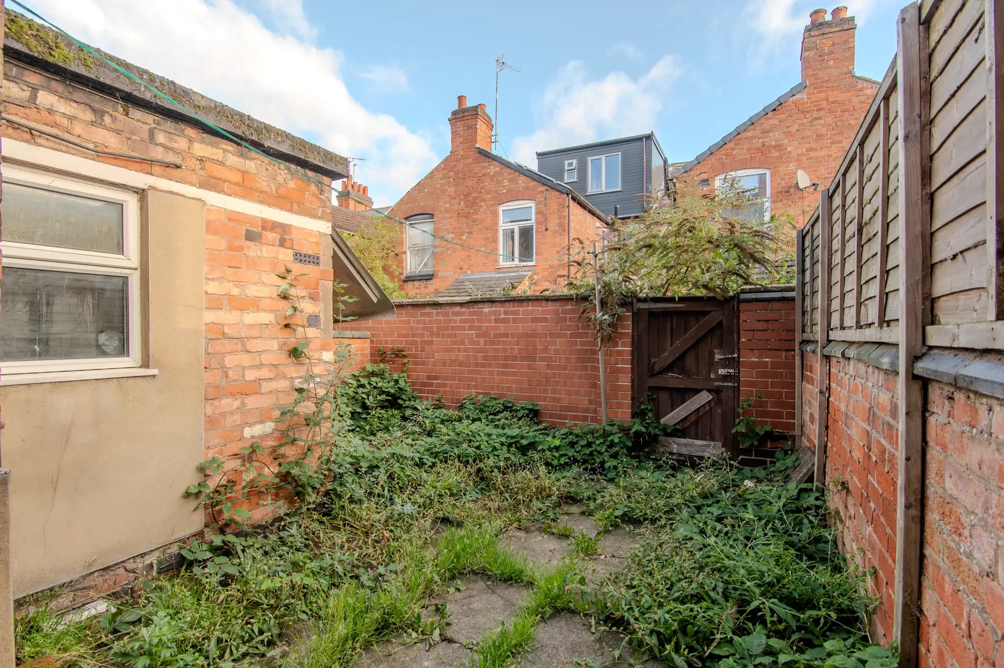 property photo 13 of 14