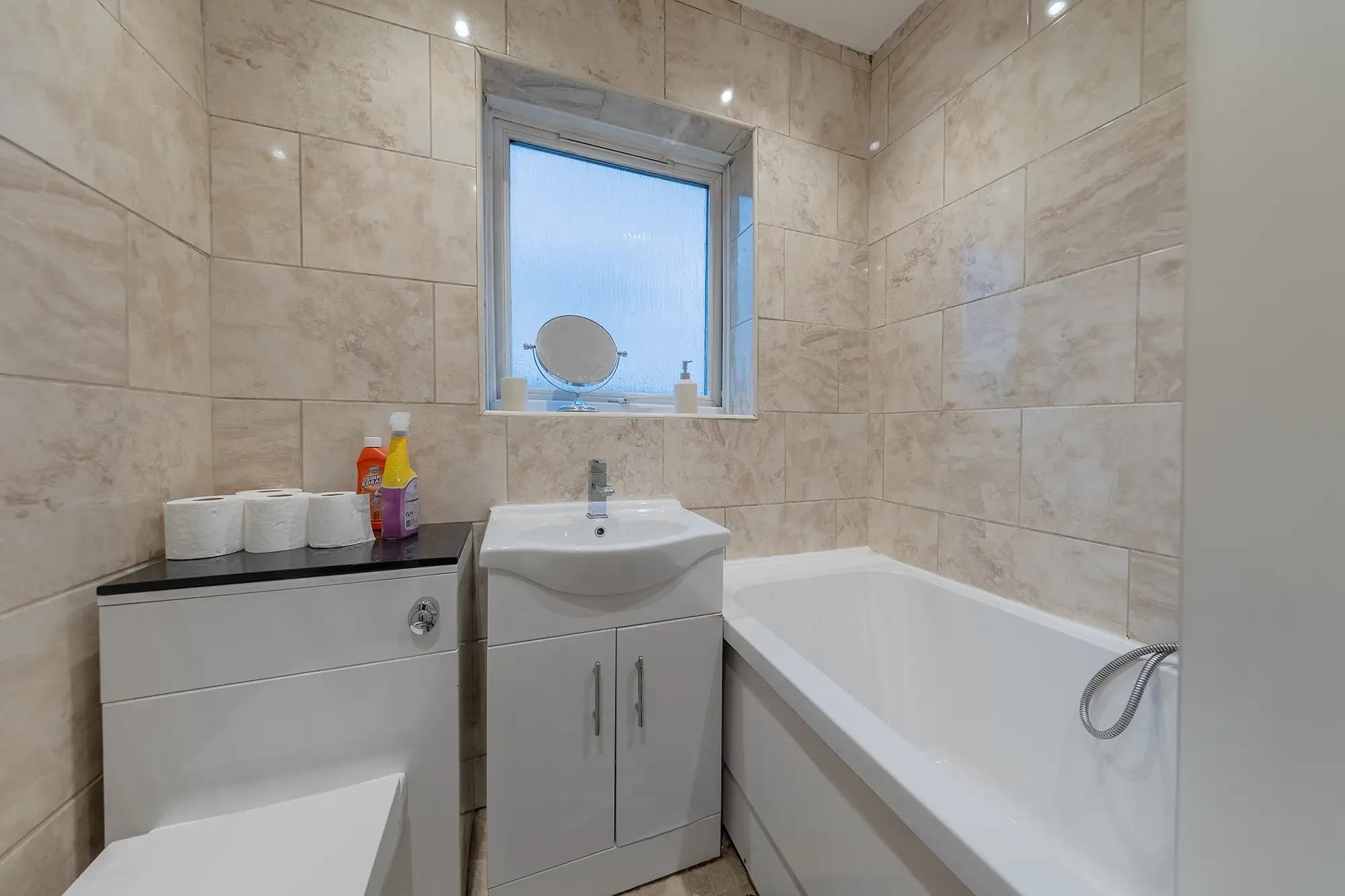 property photo 8 of 31