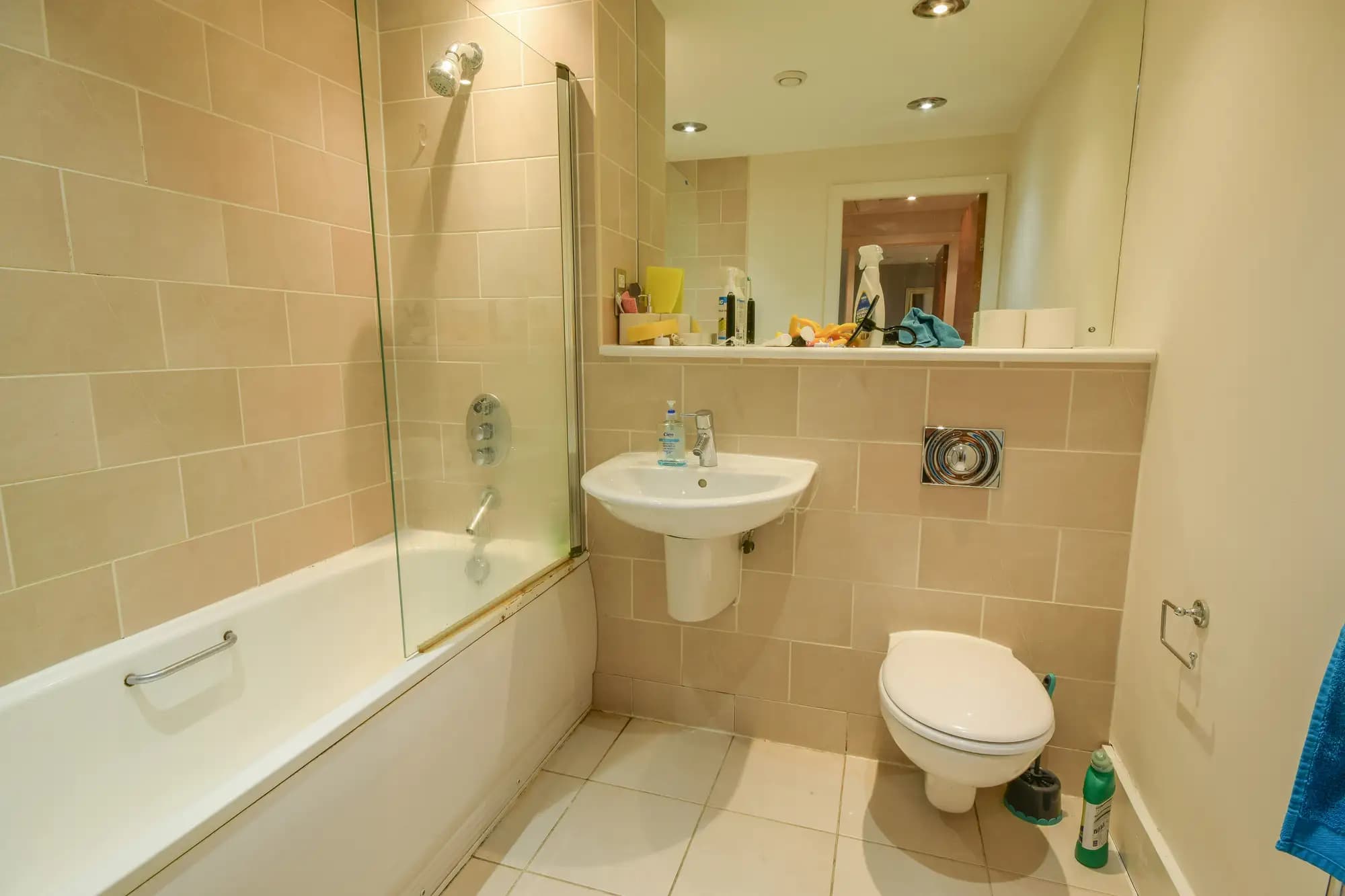 property photo 6 of 13